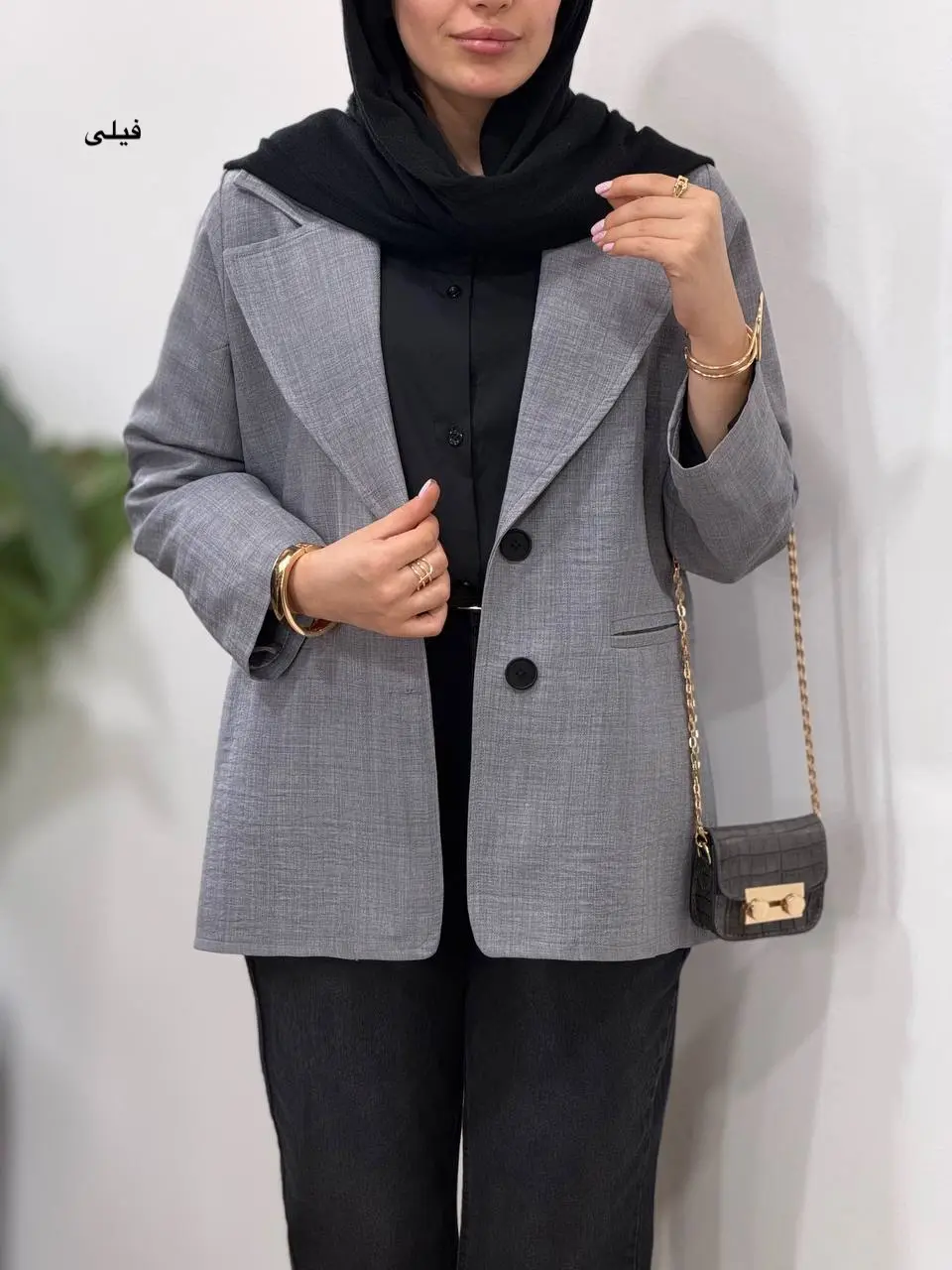 مانتو کتی شانتون آیسو ماهناز